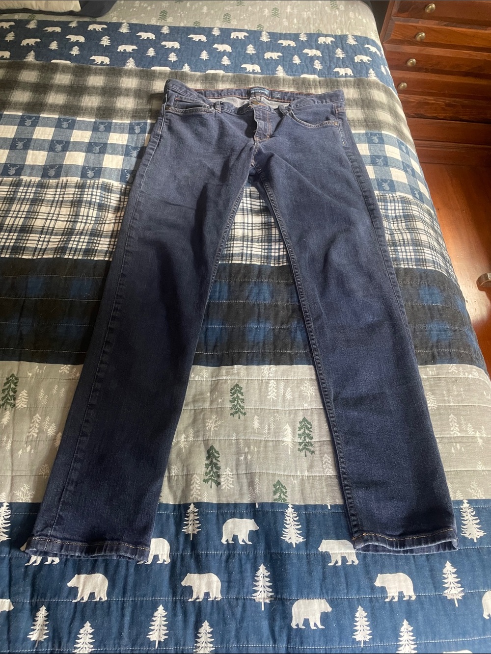 Patagonia Women’s  Straight-Leg Jeans in Dark Blue Denim